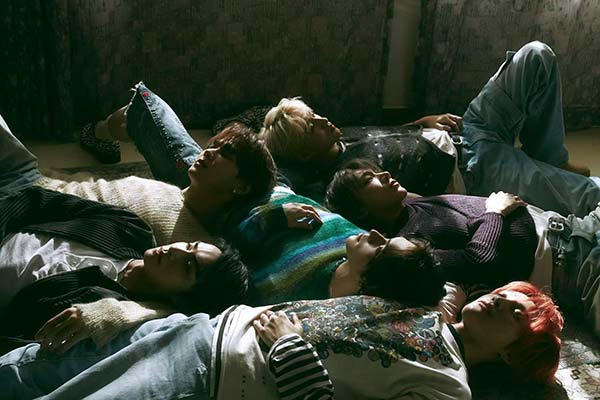 威神正规2辑《On-My-Youth》集体预告照-02.jpg